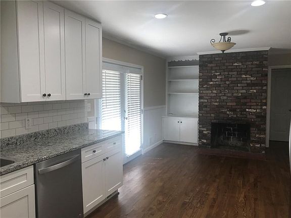 5th image of 2583 Cottonwood Dr