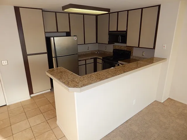 1 bed, 694 sqft, $1,995 — Photo 2