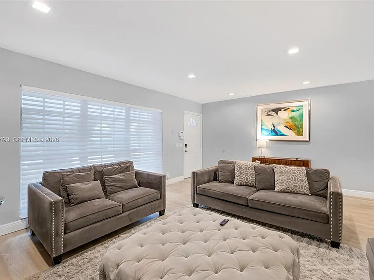 7711 Coquina Dr — Photo 34