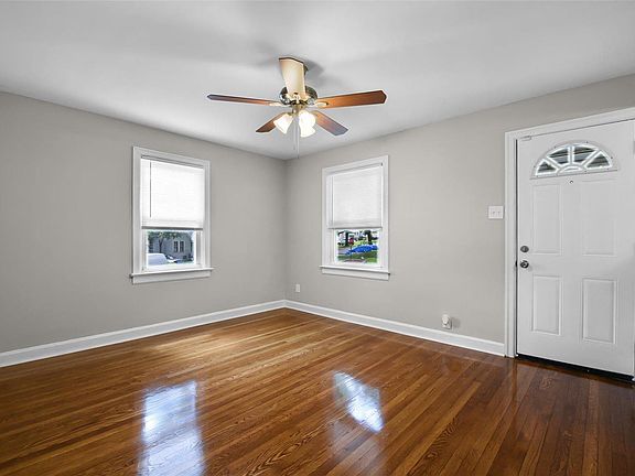 2nd image of 7001 Paisley Dr