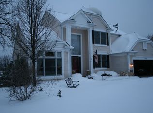 1130 Williamsburg Cir, Grayslake, IL