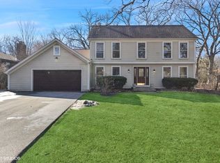 6703 Huntley Rd, Crystal Lake, IL 60014