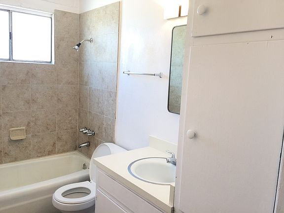 4th image of 3421 E Monte Vista Dr