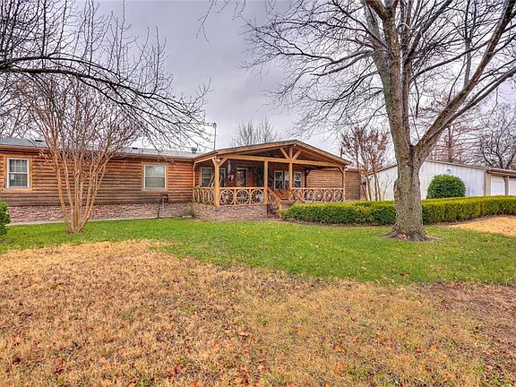 2nd image of 15450 Miller Dr