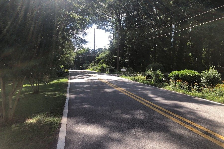 2nd image of 4863 Moon Rd