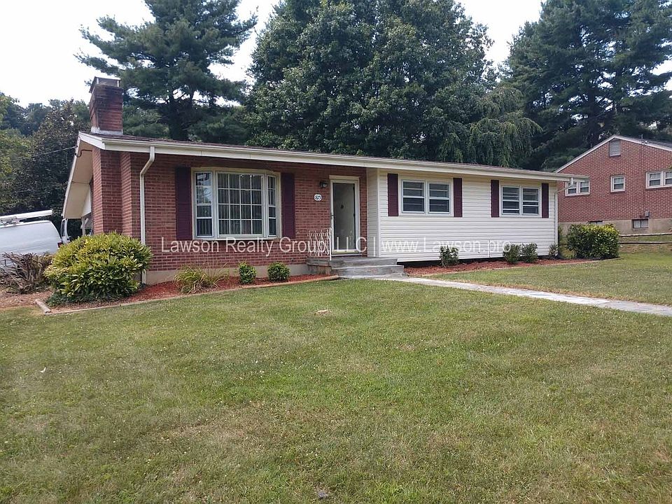 1st image of 1875 Bridle Ln