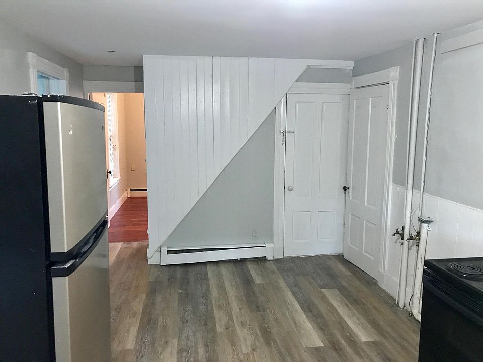 2nd image of 65 Wing St APT 1