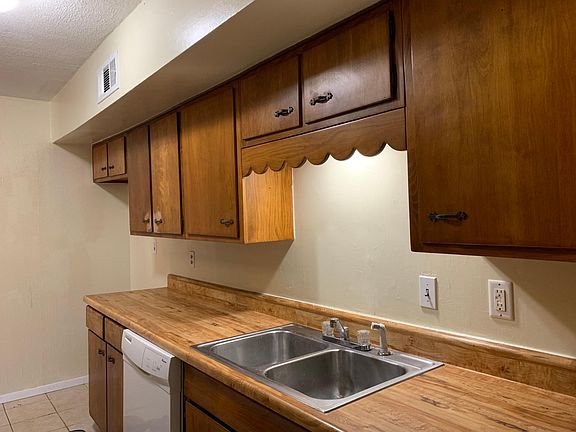 5th image of 4216 Ashwood Dr