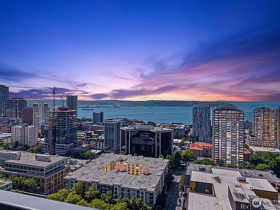 3rd image of 2510 6th Avenue #2805