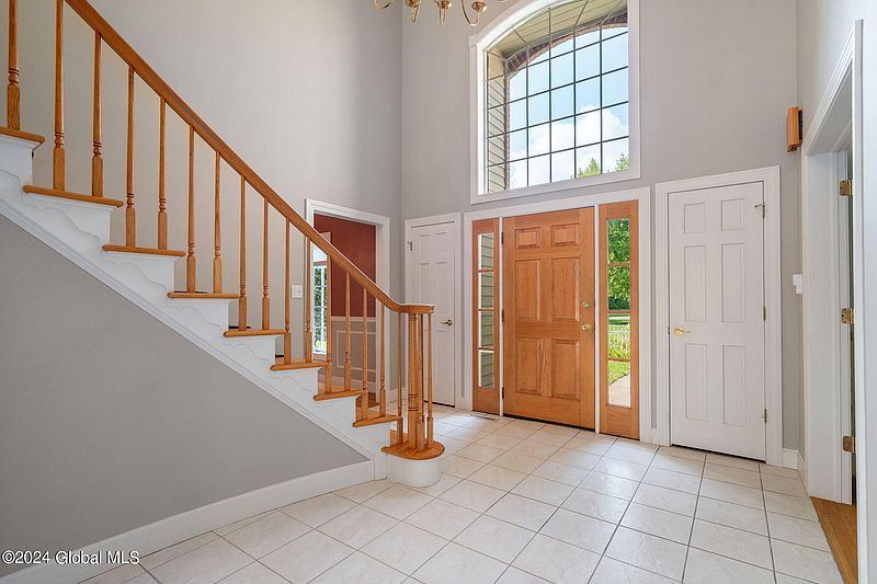 4th image of 4029 Windsor Drive