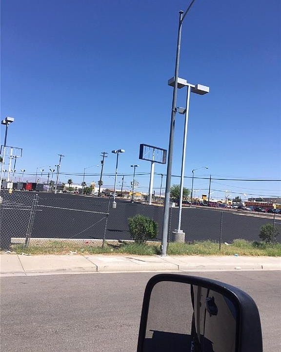 2nd image of 3582 Boulder Hwy #1