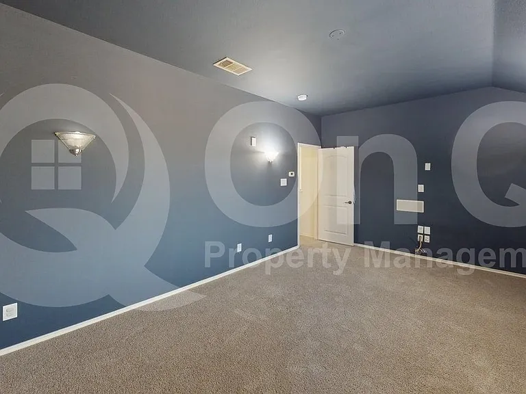 501 Lipizzan Ln — Photo 13