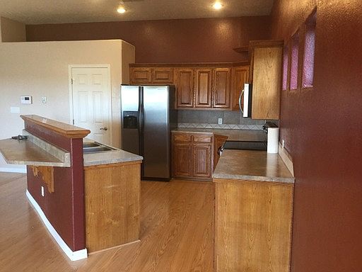 3rd image of 3620 Benjamin Davis Dr