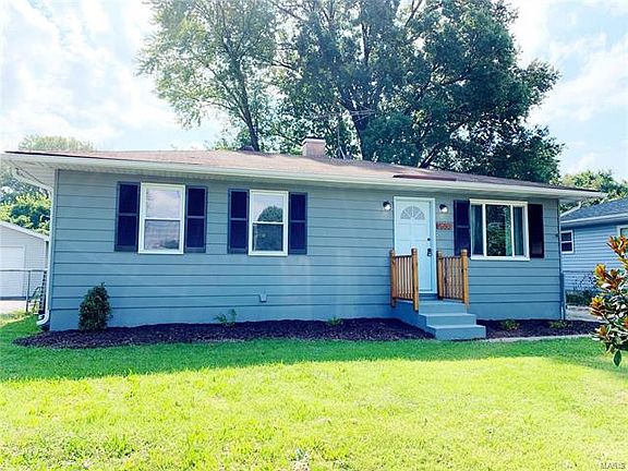 3rd image of 2538 Meadowlane Dr