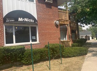 1100 Hillgrove Ave #4, Western Springs, IL 60558