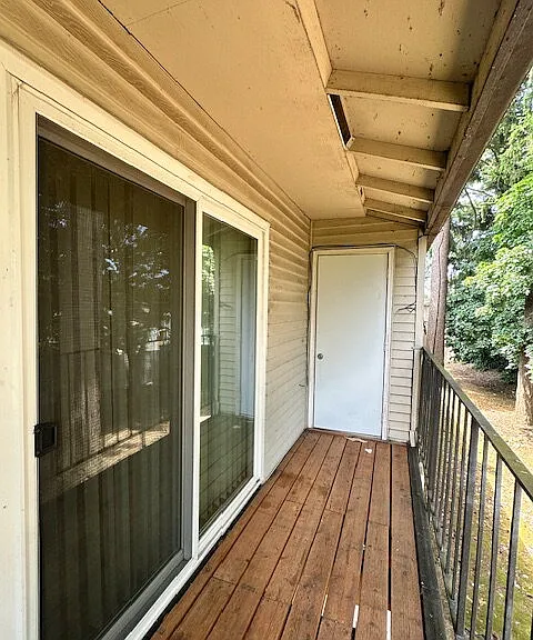 1640 SE 162nd Ave — Photo 39
