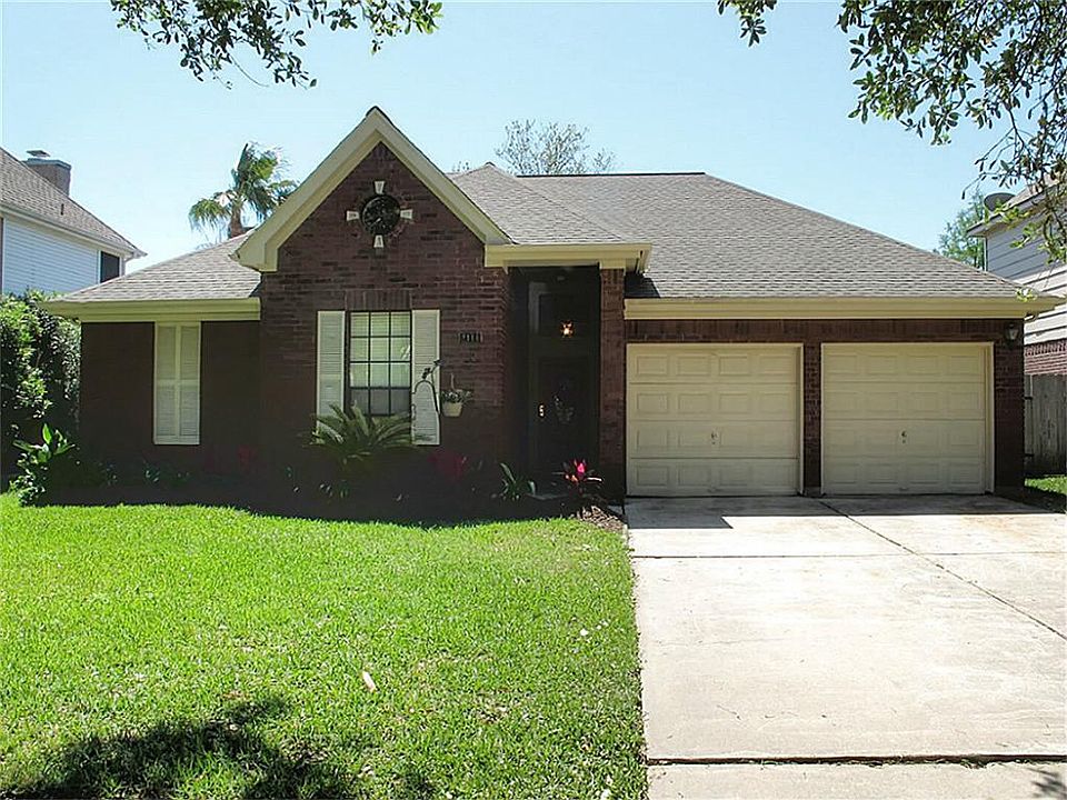 1st image of 2111 Spinnaker Dr