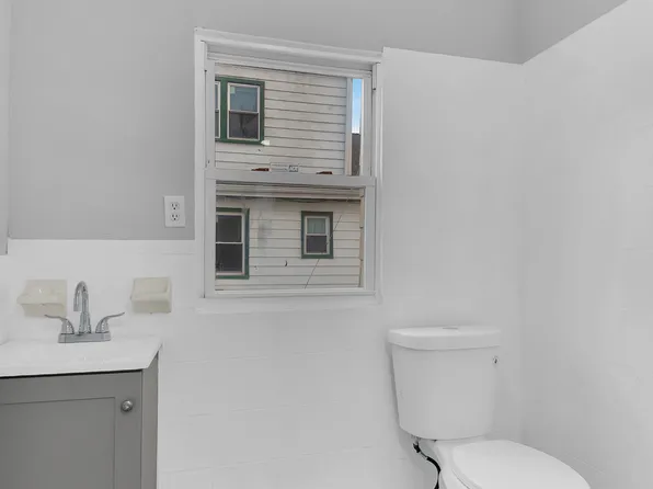 119-73 Merrill Street image 6 of 11