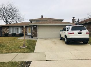 15609 Rob Roy Dr, Oak Forest, IL