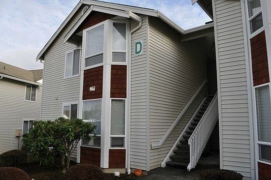1st image of 800 96th Ave NE Unit D101