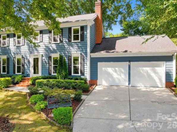 9209 Deer Spring Ln, Charlotte, NC 28210