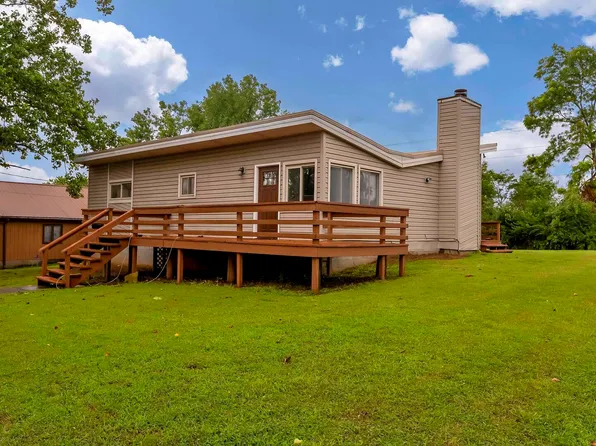 150 John Able Dr, Goreville, IL 62939