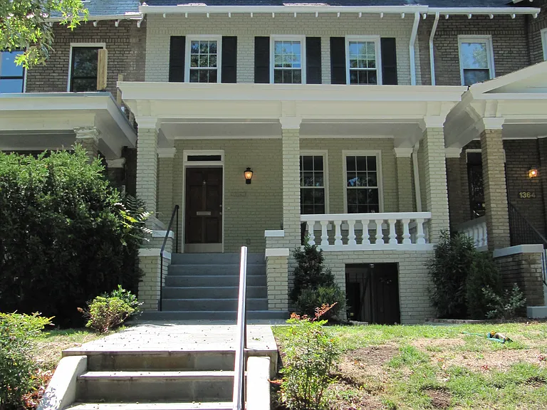 1362 Taylor St NW #B — Photo 13