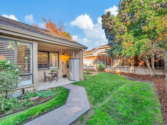 4th image of 2362 Leptis Cir