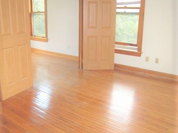 2nd image of 501 N Tioga St APT 4A
