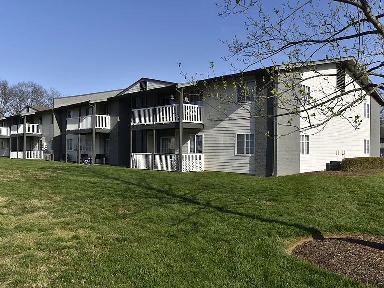 Building exterior & landscaping