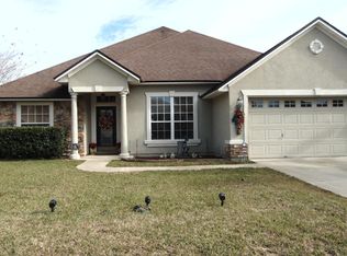 396 Martin Lakes Dr W, Jacksonville, FL 32220