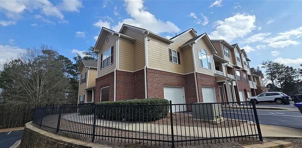 1st image of 3500 Sweetwater Rd Unit 225