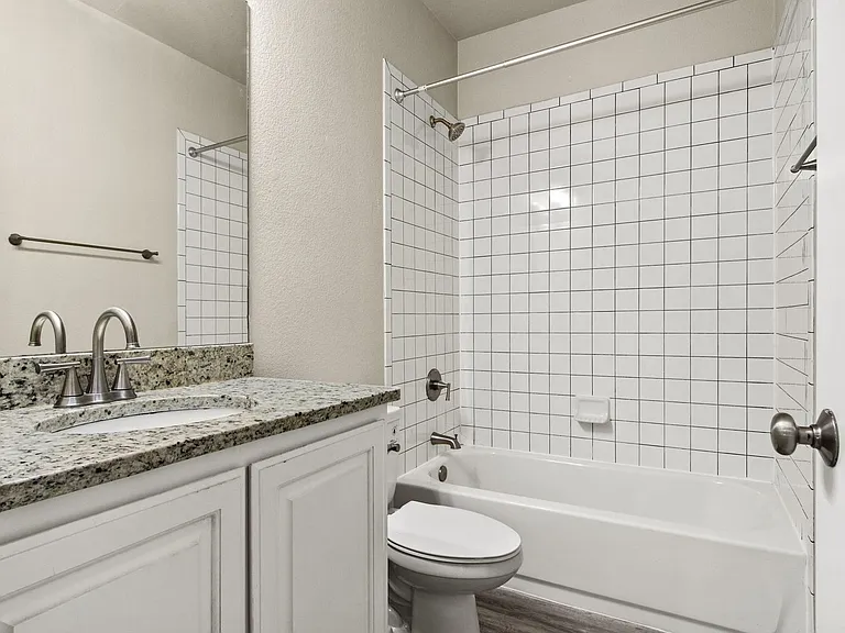 2713 McCart — Photo 22