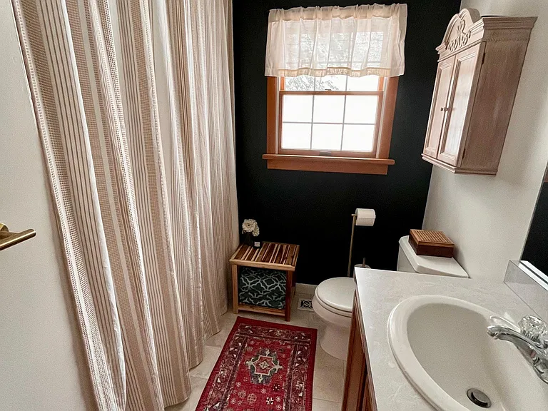 104 Joanne Dr — Photo 8