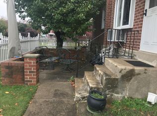 829 Glenn St, Philadelphia, PA 19115