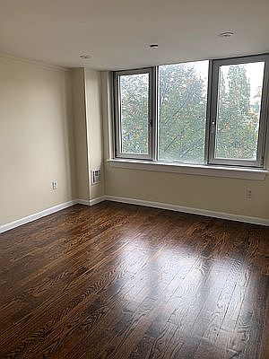 5th image of 293 McGuinness Blvd #2A