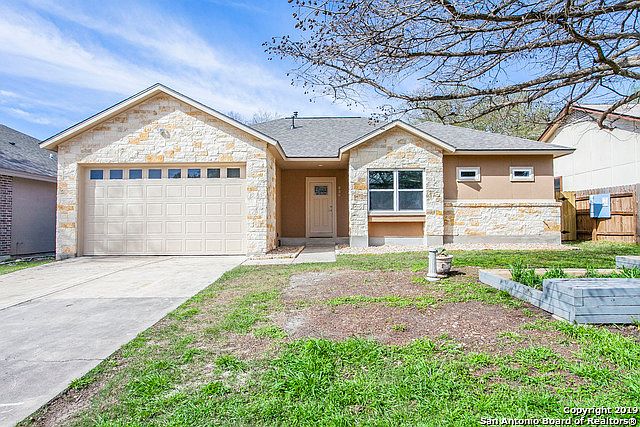 1st image of 836 Garden Meadow Dr