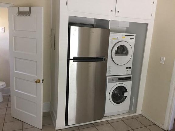 3rd image of 1246 S 500 E APT 1