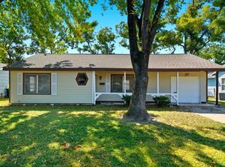 8401 Highcrest Dr, Houston, TX 77055