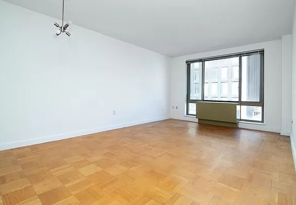 4th image of 460 W 20th St APT 4F