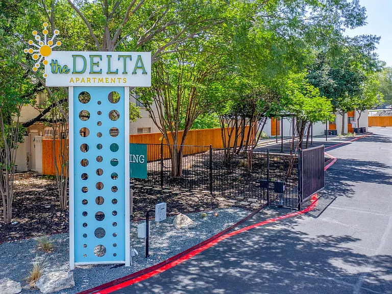 The Delta Apartments — Photo 9