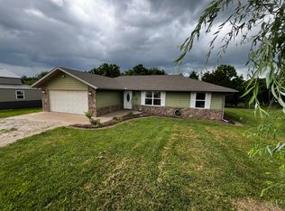 19353 Farm Road 1120, Cassville, MO 65625