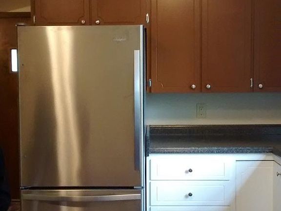 5th image of 2214 Hayes Ave
