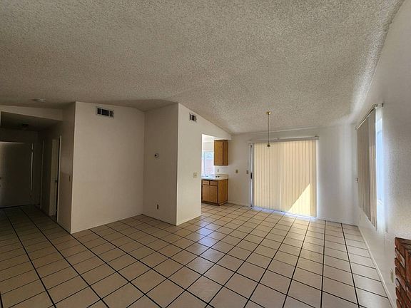 2nd image of 21757 Glen View Dr