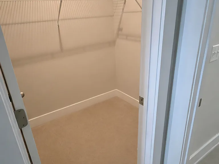 450 Vestry Pl — Photo 12