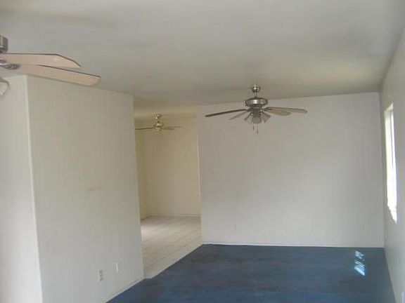 4th image of 2405 E 108th St