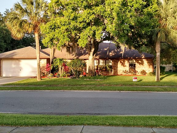 2nd image of 1890 Whispering Oaks Cir