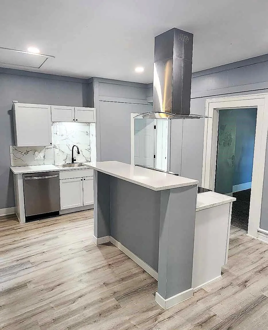 5 bed, 1800 sqft, $1,745 — Photo 2