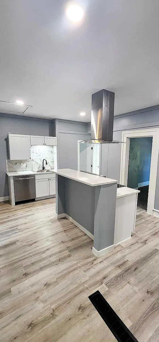 Building Photo - 837 W Lovell St #2