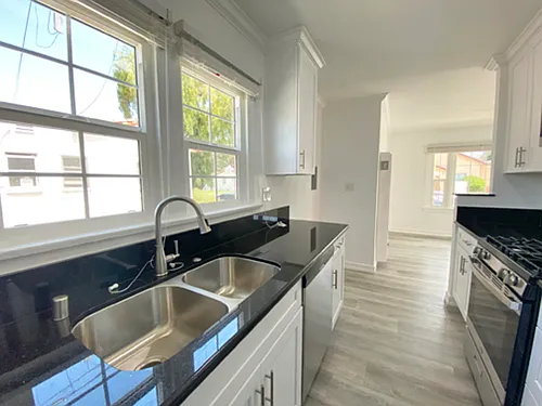 1617 Arlington Ave #1 — Photo 4